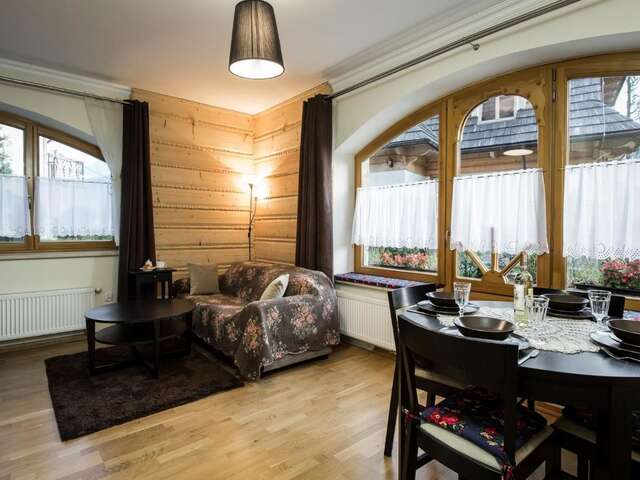 Апартаменты Apartament w Góralskim Domu z Sauną Косцелиско-22